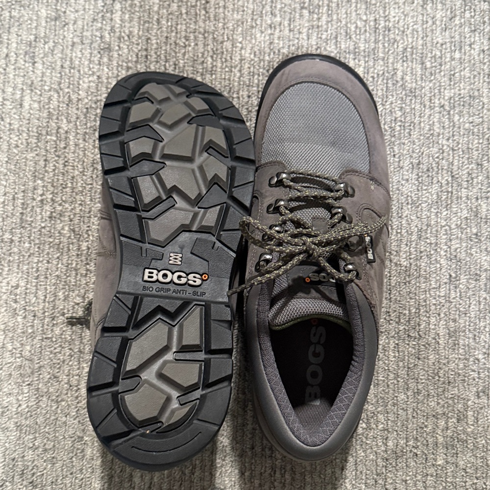 BOGS Bend Low Men's Hiking shoe size 10 *everdry *durafresh NWOT